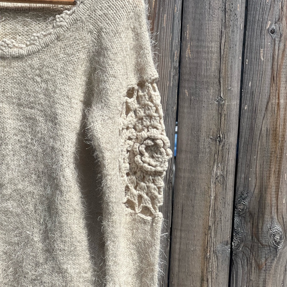 POL Knit Pullover Sweater With Crochet Details On The Sleeves - Picture 3 of 14